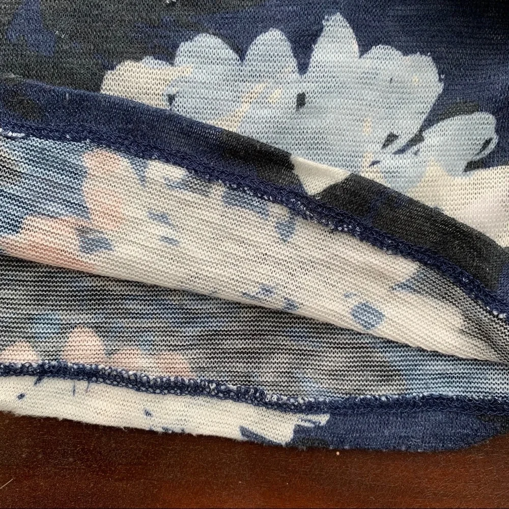 ASO Lydia Martin Bar III Cropped Long Floral Top - Picture 14 of 14